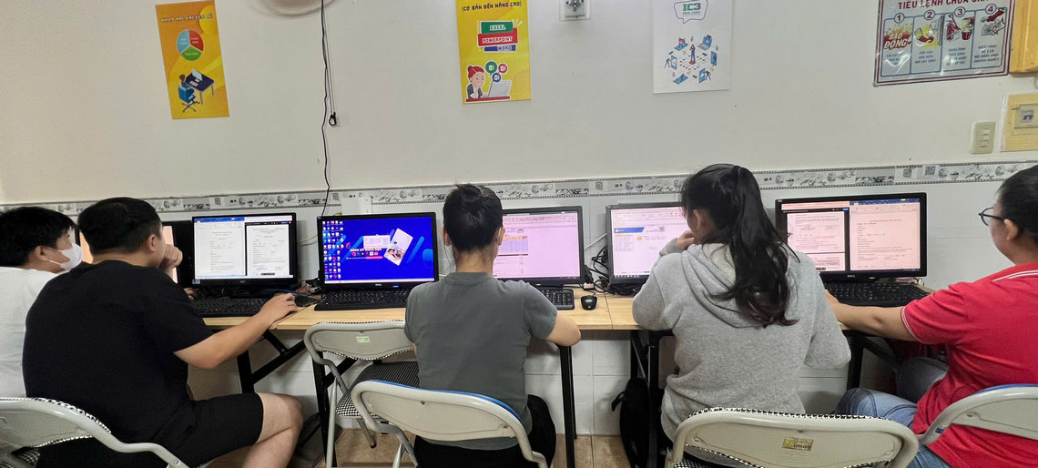 Đối tượng học viên trong khóa học AI dành cho người mới