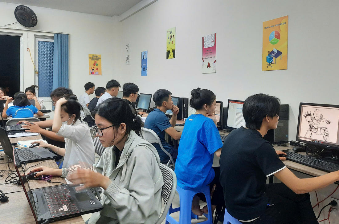 Giới Thiệu Về Trung Tâm Đào Tạo Khóa Học AI Thực Chiến