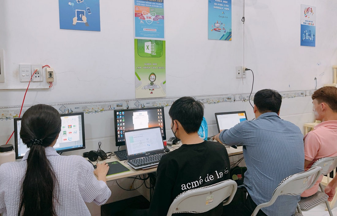Lí Do Nhiều Học Viên Chọn Trung Tâm Đào Tạo Khóa Học AI