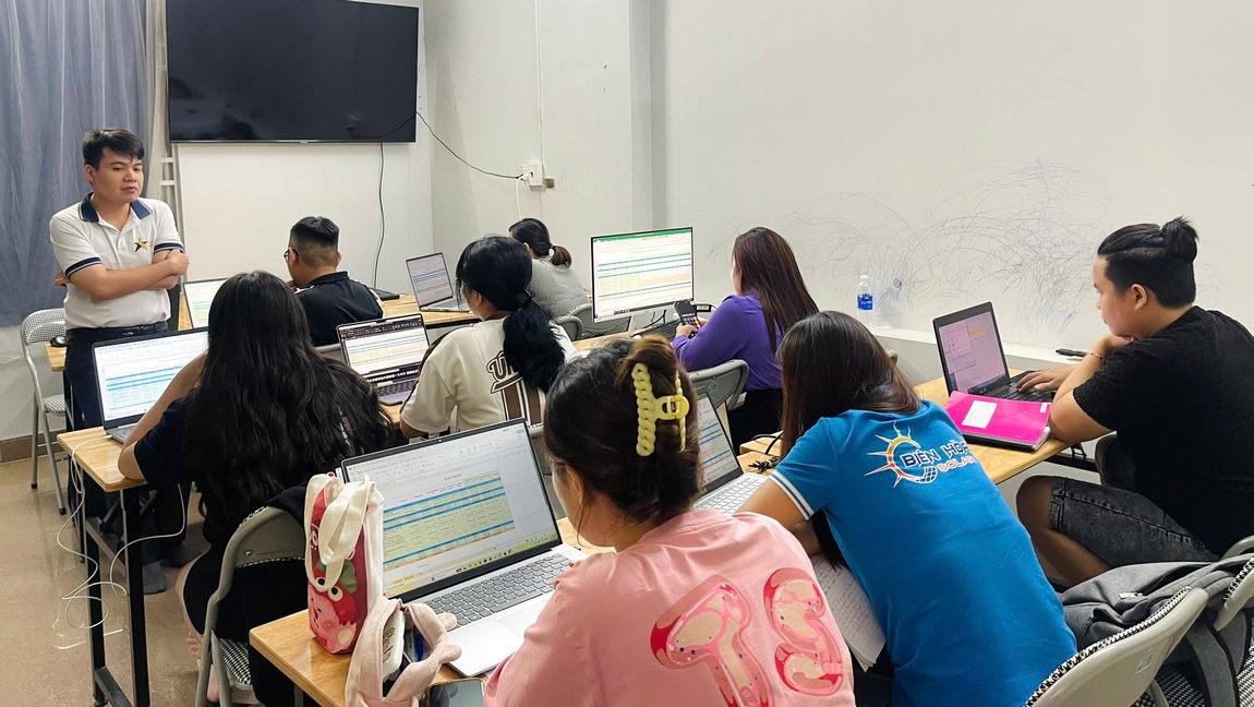 Mục Tiêu Giảng Dạy Tại Trung Tâm Khóa Học AI Phường Bến Thành