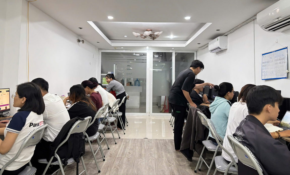 Giới Thiệu Trung Tâm Khóa Học AI Tại Phường Gia Định