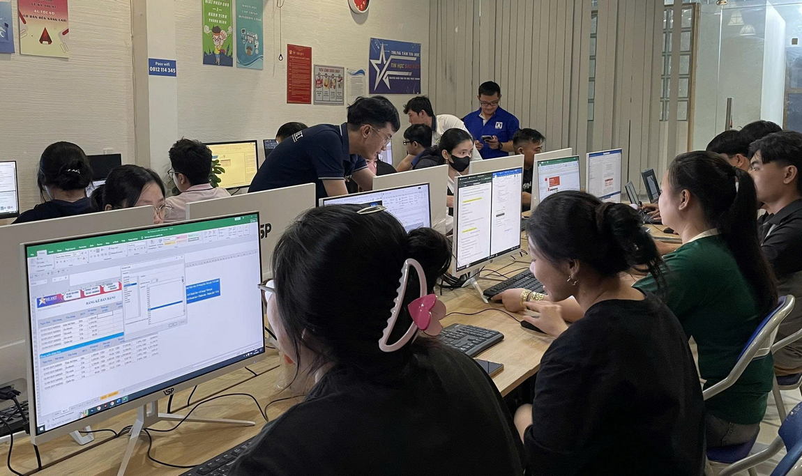 Giới Thiệu Trung Tâm Khóa Học AI Tại Phường Phú Lợi