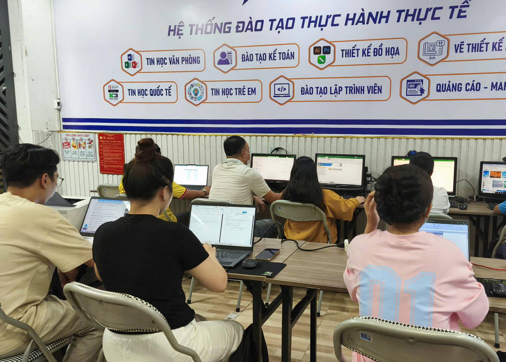 Nội Dung Chi Tiết Khóa Học Vibe Coding Tại Trung Tâm Khóa Học AI Thực Chiến
