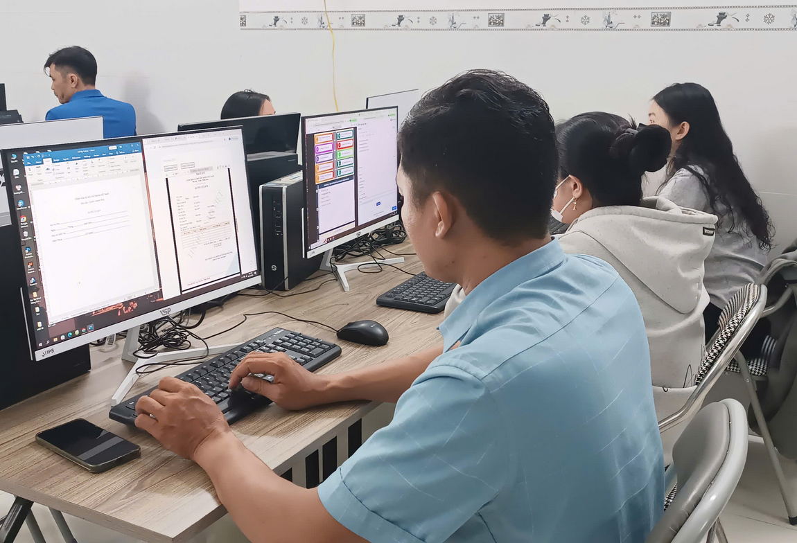 Nội Dung Chương Trình Khóa Học AI For Work