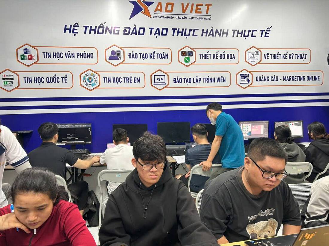 Tại Sao Trung Tâm Đào Tạo AI Sao Việt